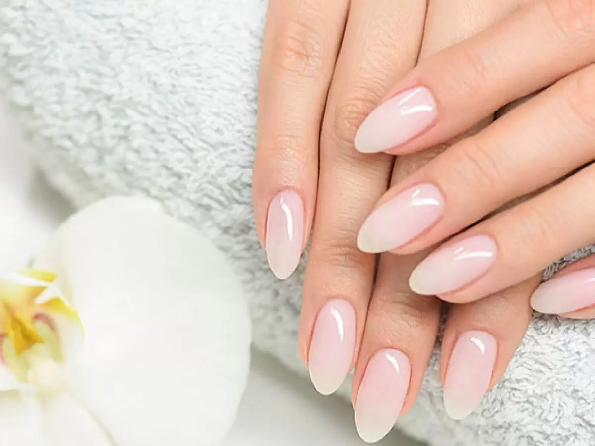 Ezine Protez Tırnak